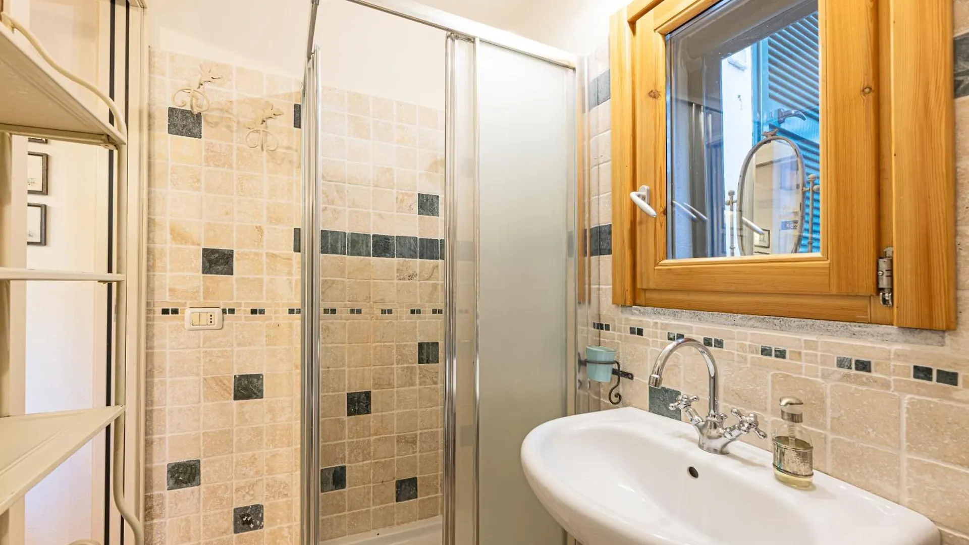 Apartment Appartamenti Del Sole - Goelba Seccheto