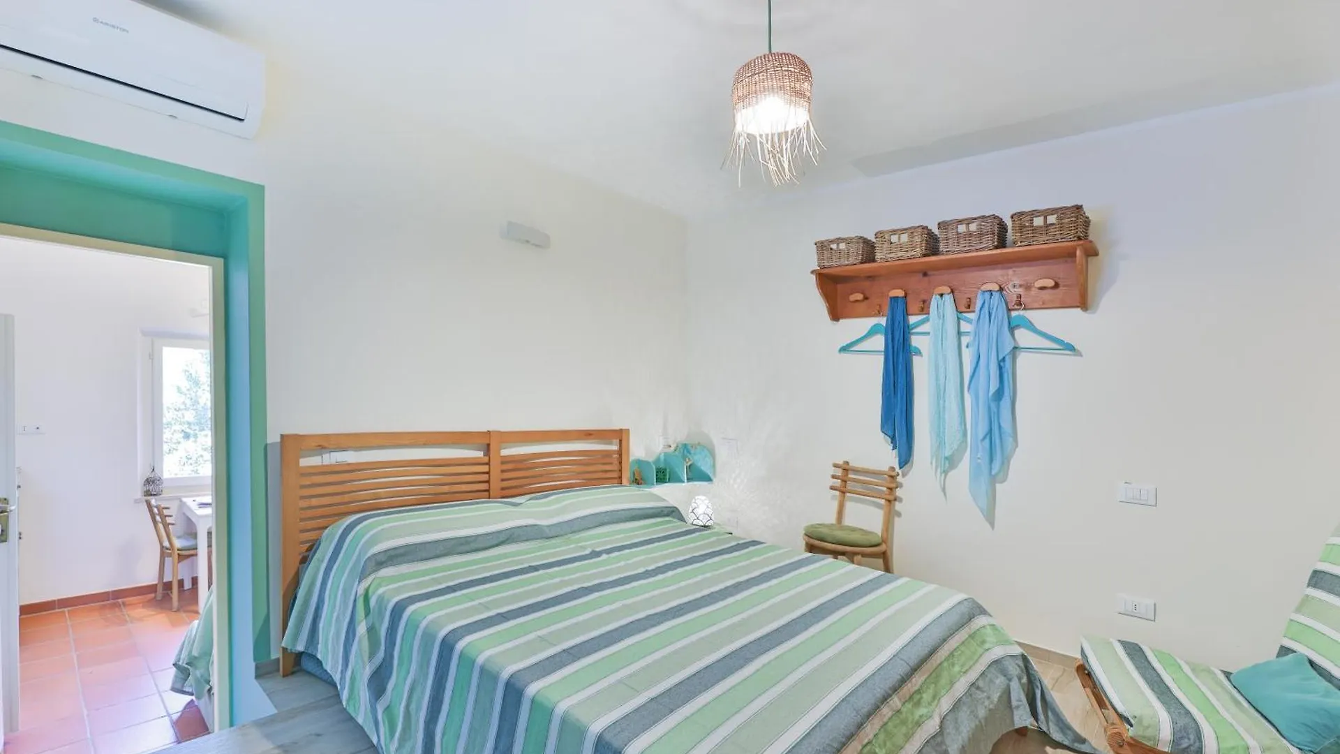 Apartment Appartamenti Del Sole - Goelba Seccheto